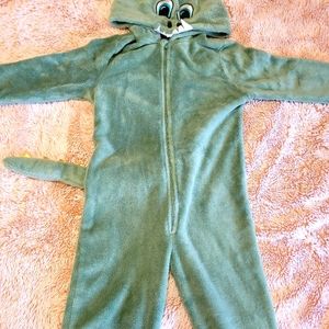 H&M Kid's Dino PJs (Size 5/6)